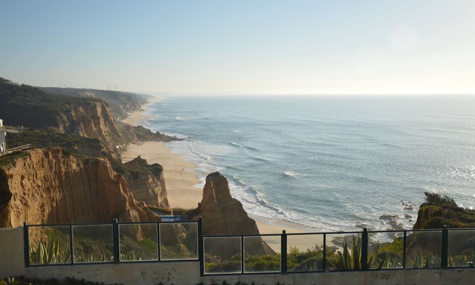 Vale Furado Villa | Stunning Private Villa - The Immensity of the Ocean just in front ! - Free WiFi