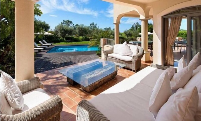 Quinta do Lago Villa | Stunning Quinta do Lago Villa. Sleeps 12. Private Heatable Pool. Close to Beach W131 - Almancil, Algarve