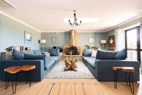 Frome House | Stunning Renovation edge of Frome + country views