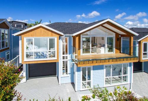 Rothesay Bay House | Stunning Rothesay Bay