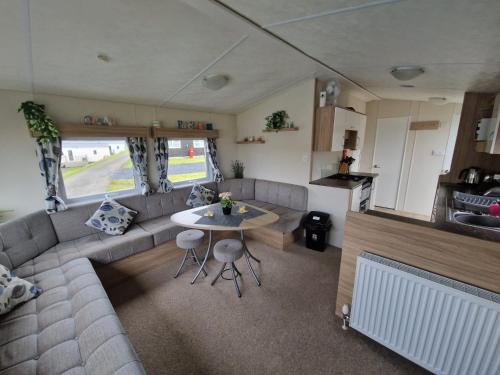 Aberystwyth House | Stunning Sea viev 2 bed StaticCaravan in Clarach Bay 2021 model