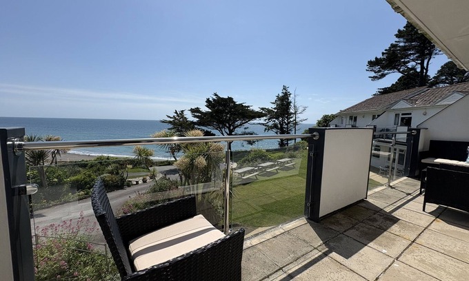 Seaton Apartment | Stunning Sea Views from this Spacious 2 Bedroom Apartment