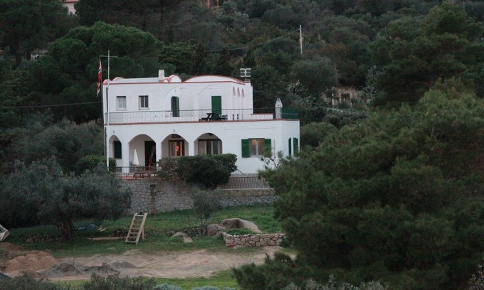 Arenella Villa | Stunning seaside villa with tennis court and an immense Mediterranean garden.