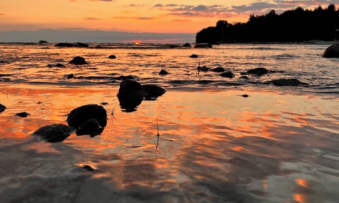 Kincardine House | Stunning Serenity Cove On The Lake | Cozy Cottage