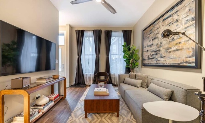 East Village Apartment | Stunning Suite 1 @ Hotel Nemo Downtown
