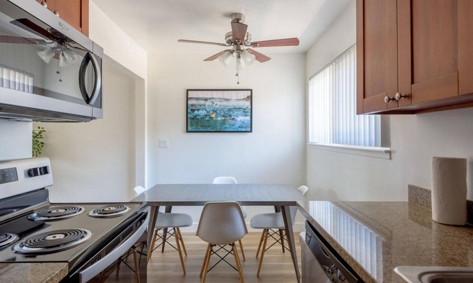 Snail House | Stunning Sunnyvale 2BR w/Pool & A/C, near Tech Hub, by Blueground
