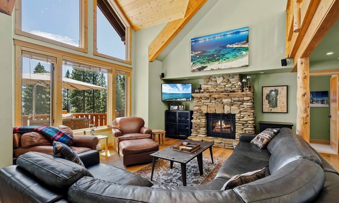 Tahoe Vista Cabin | Stunning Tahoe Views| Private Hot Tub | Game Room | Large Deck | 2 Minutes to Sandy Beach
