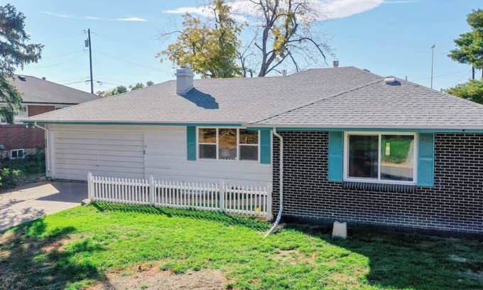 Southeast House | Stunning Upper Home with King Beds & Yard