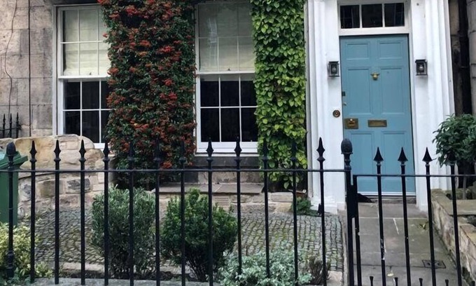 Stockbridge House | Stunning Victorian 4-bedroom townhouse in Stockbridge, Edinburgh