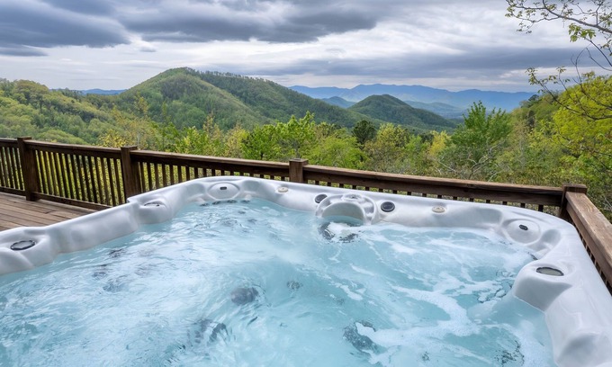 Franklin Cabin | Stunning Views and Hot Tub, at Beary Cozy Cabin