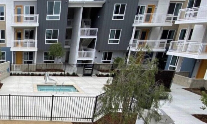 Oxnard Apartment | Stunning Villa -10 mins from Beach