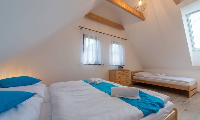 Straz nad Nezarkou House | Stunning villa for 5 people with WIFI, TV, terrace, pets allowed and parking