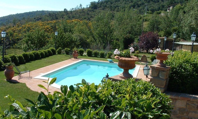 Cortona Villa | Stunning villa for 6 people with WIFI, pool, TV, panoramic view and parking