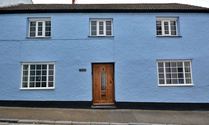 Cawsand House | Stunning villa for 6 people with WIFI, terrace, pets allowed and parking
