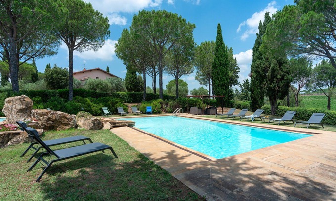Grosseto Villa | Stunning villa with A/C, hot tub, private pool, WIFI, sauna, terrace, panoramic view and parking
