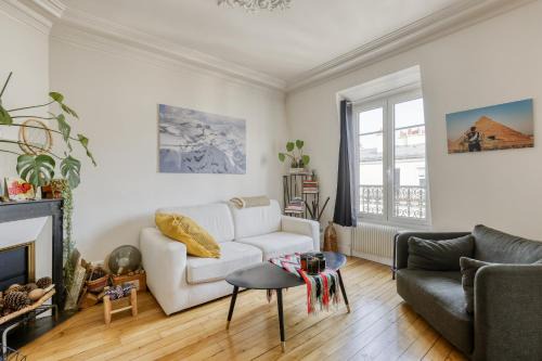 Quartier de la Folie-Mericourt Apartment | Stunning & warm flat in the 11th - Parmentier