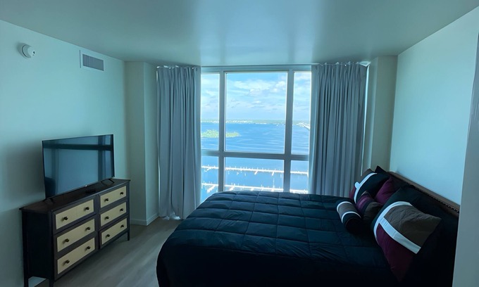 Fort Myers Apartment | Stunning Water View Suite