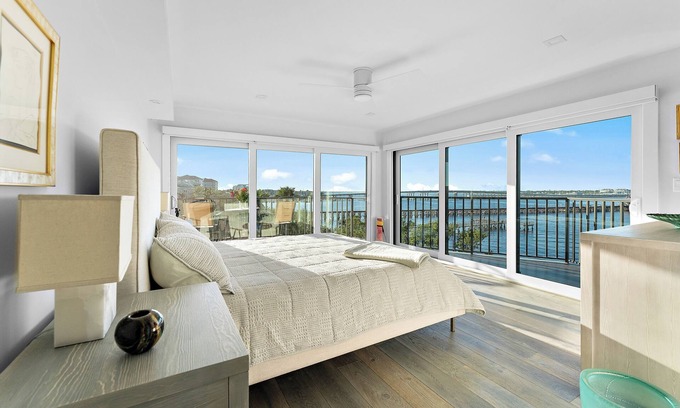 Bradenton Condo | Stunning Waterfront 2-bedroom condo with AC, WiFi on the Riverwalk in Bradenton