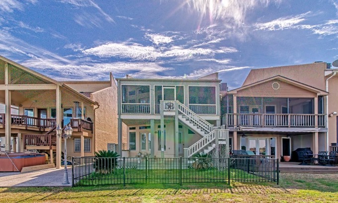April Sound House | Stunning Waterfront Home: Master 1st Floor, Elevator, Fully Renovated!