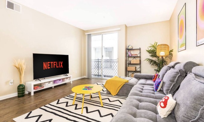 Marina del Rey Apartment | Stylish 1 bdr apartment in the heart of MDR