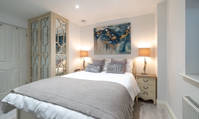 Henley Apartment | Stylish 1 Bed Apartment outskirts of Henley on Thames RG9