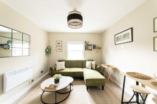 St George's Quarter Apartment | Stylish 1 Bedroom Apartment in Central Liverpool
