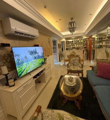 Ortigas Center Apartment | Stylish 1BR, sunset view, netflix, parking, fast Wi-FI