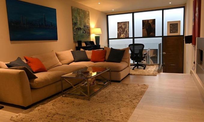 Fulham Apartment | Stylish 2-Bed, 2-Bath Flat