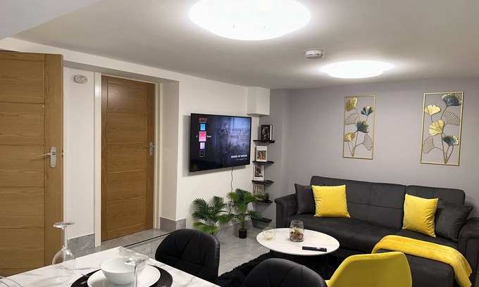 South Hampstead Apartment | Stylish 2 bed apartment