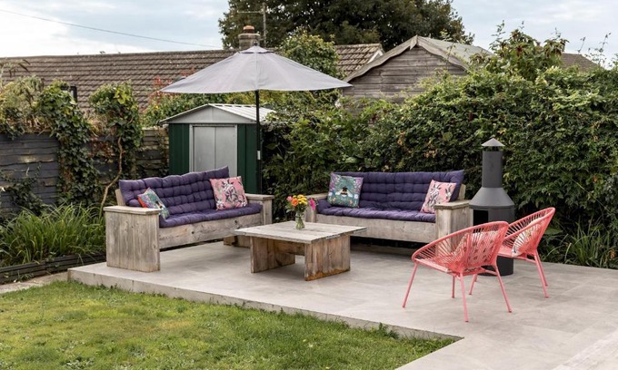 Braunton House | Stylish 2 bed pet-friendly coastal retreat