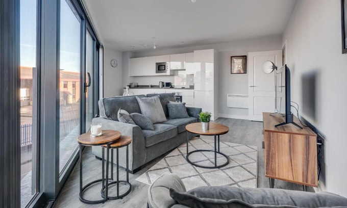 Bordesley Apartment | Stylish 2 Bedroom Flat in the Heart of Birmingham