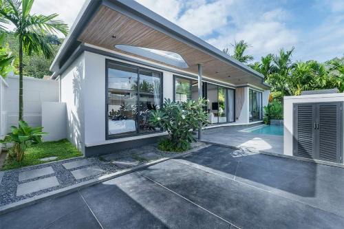 Ban Sakhu Villa | Stylish 2BR Naiton Aileen Villa w Private Pool