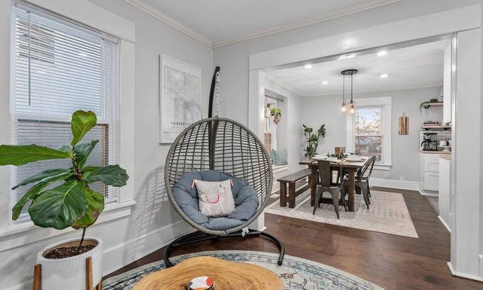 South Kansas City House | Stylish 3 Bed/2 Bath Home in KC with Fire Pit