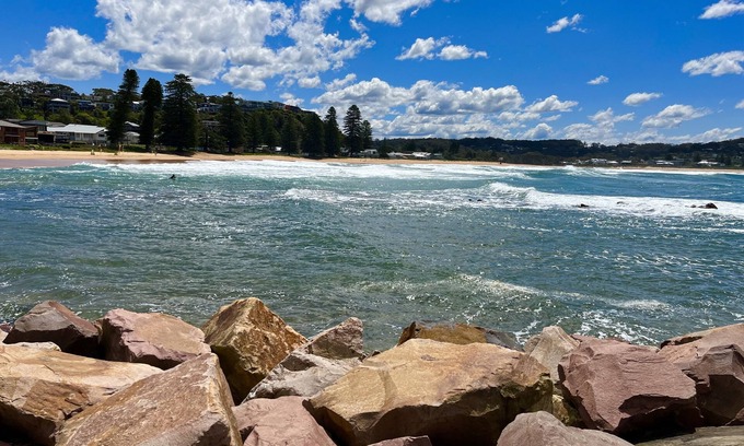 Avoca Beach House | Stylish 3 Bedroom Townhouse 400 Mtrs to Beach