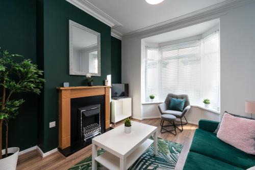 Hull Apartment | Stylish 3Bed House in Hull - sleeps 5