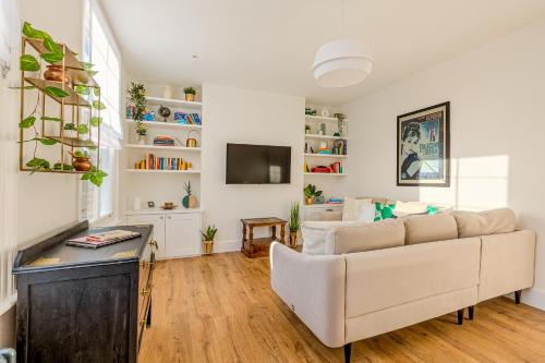 Fulham Apartment | Stylish 3BR MLTLV flat 10min West Kensington St