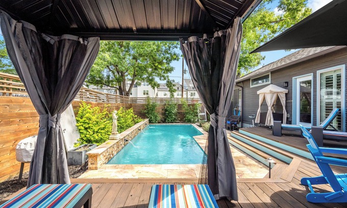 Greater East End House | Stylish 3BR Near Downtown Houston w/Private Pool – The Rusk House