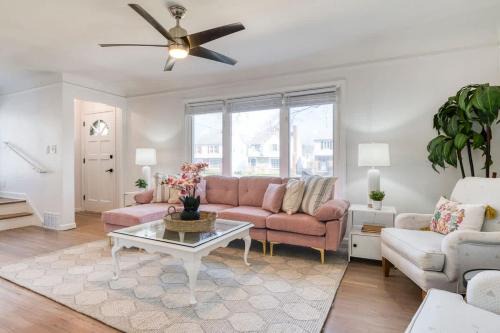 Cleveland House | Stylish 3BR w Sunroom & Deck