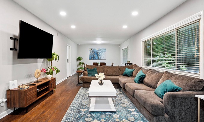 Collier Heights House | Stylish 4-BR Ranch Near the Heart of Atlanta