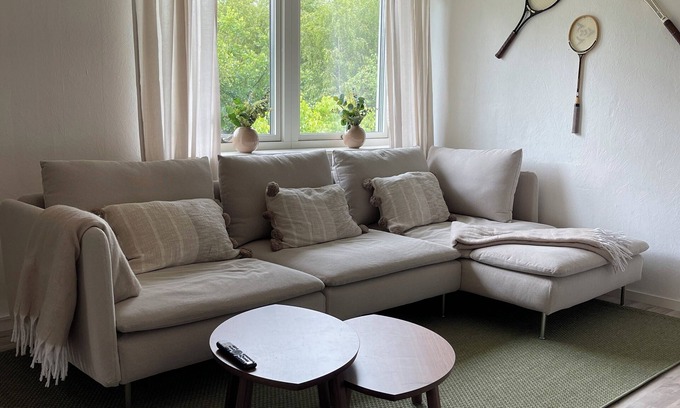 Bjarnum House | Stylish 4BR Home with Sauna
