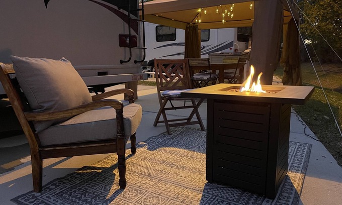 Marco Island House | Stylish and Comfortable RV in 55 plus Community