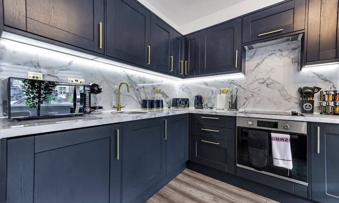 Crouch End Apartment | Stylish and Family Friendly 3 Bedroom Apartment