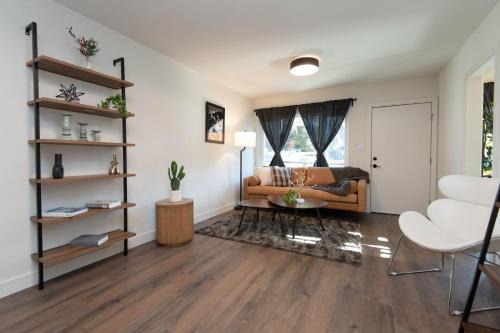 Downtown Los Angeles Apartment | Stylish Apartment Near DTLA