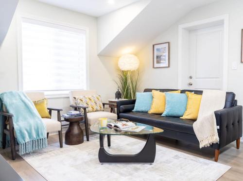 Cooksville Apartment | Stylish Apt Pool, Bbq Malls 25 Mins To Toronto