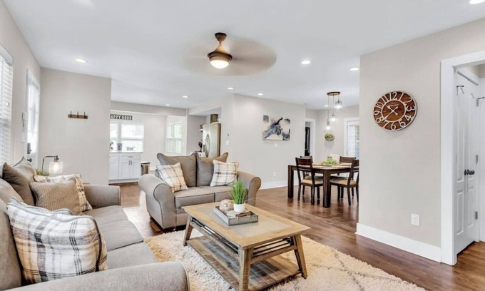 Sylvan Hills House | Stylish Bungalow by Perkerson Park & near downtown with deck, office, AC & W/D.
