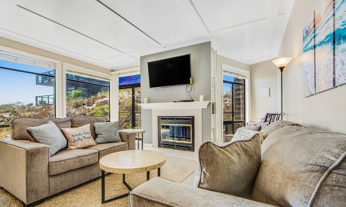 Watsonville Condo | Stylish coastal gem with ocean views, easy beach access, fast WiFi & modern feel