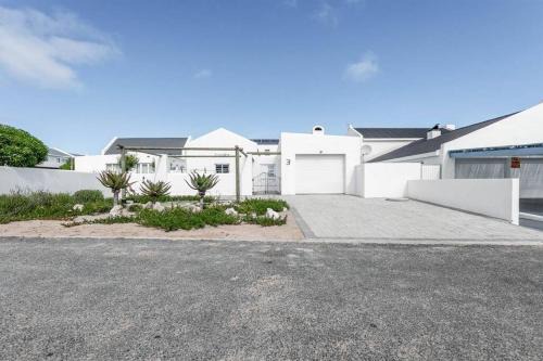 Paternoster House | Stylish Coastal Retreat in Paternoster