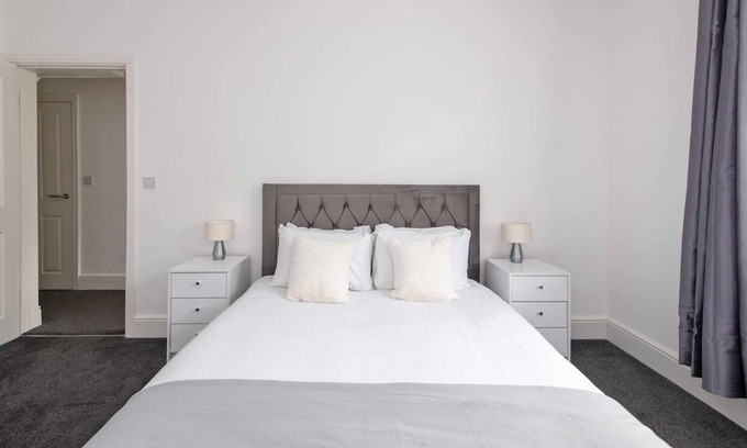 Murton Apartment | Stylish Comfort 2-Bedroom in Murton