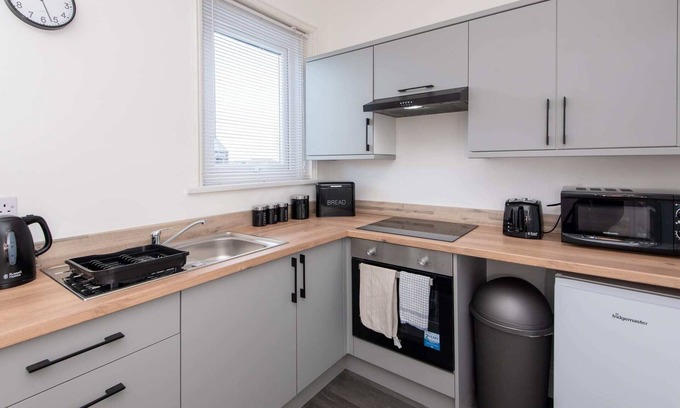 Murton Apartment | Stylish Comfort 2-Bedroom in Murton