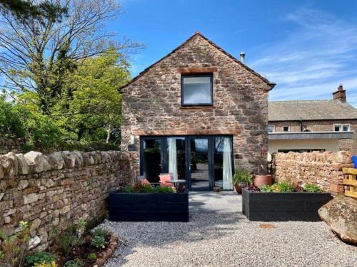 Penrith House | Stylish & cosy barn minutes from the Lake District